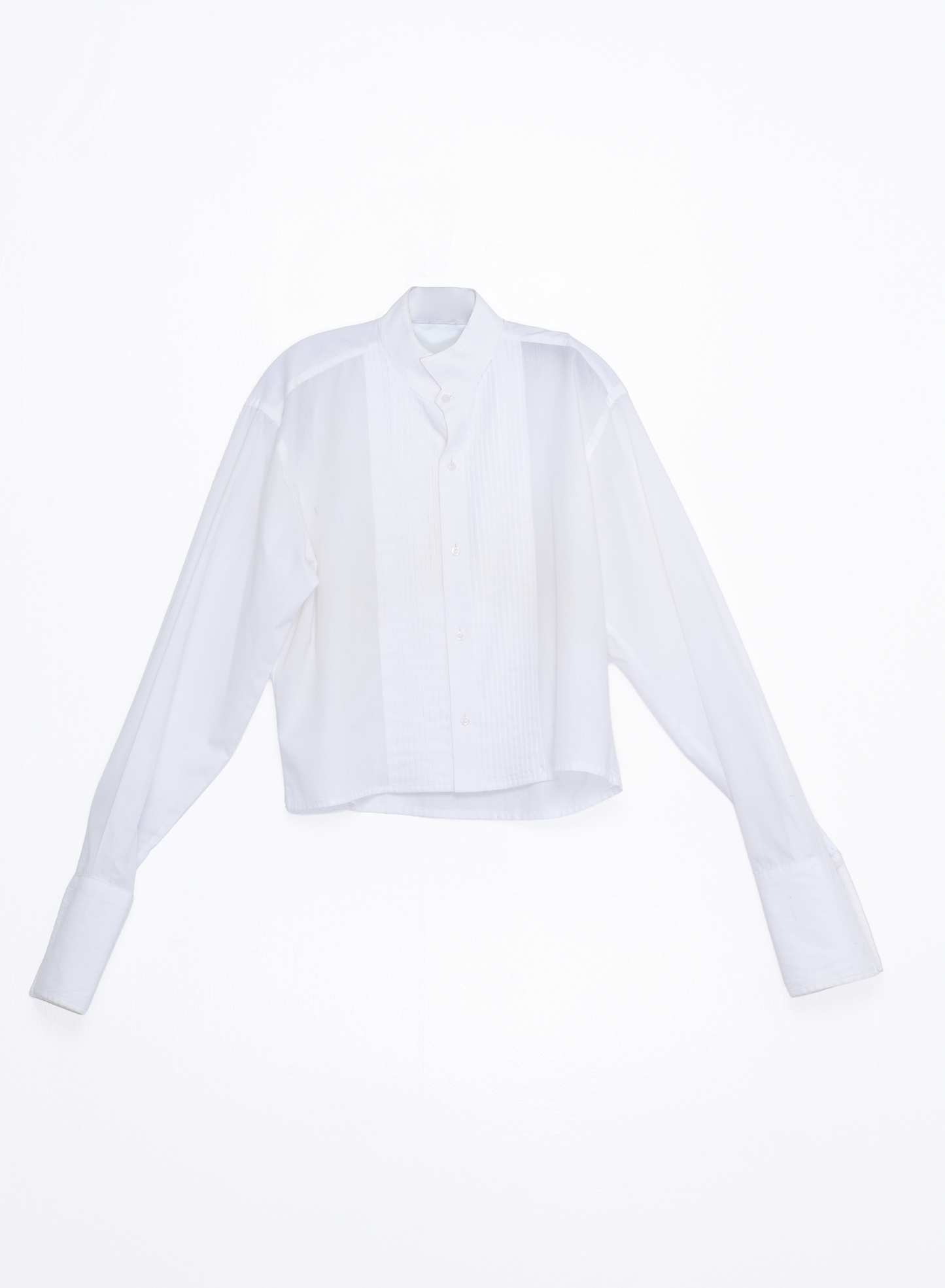 Cropped Pleated Tuxedo Shirt – White